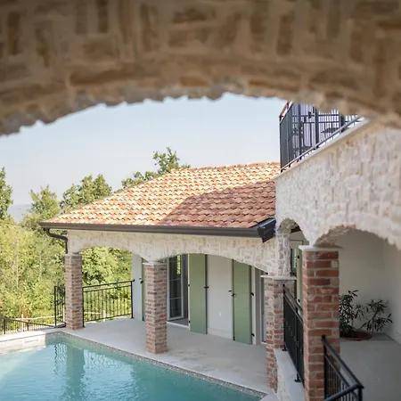 Casa Flavia
