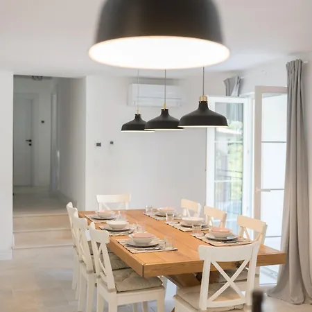 Vila Casa Flavia