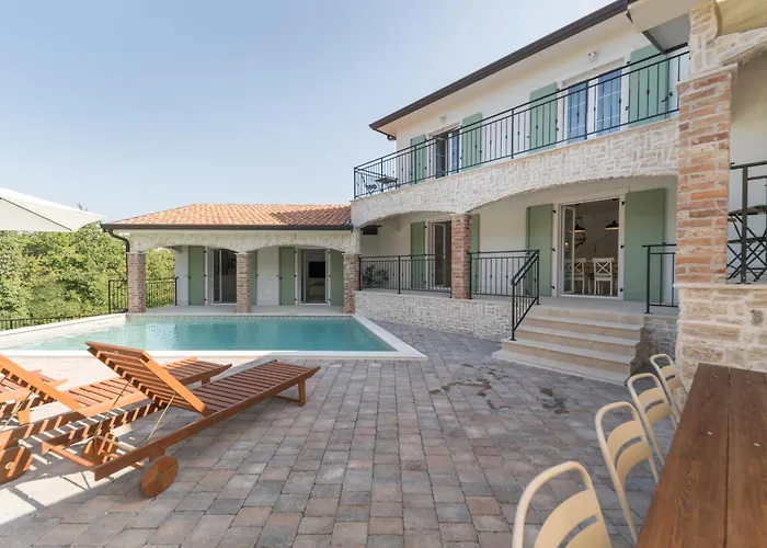 Casa Flavia 빌라 비지나다